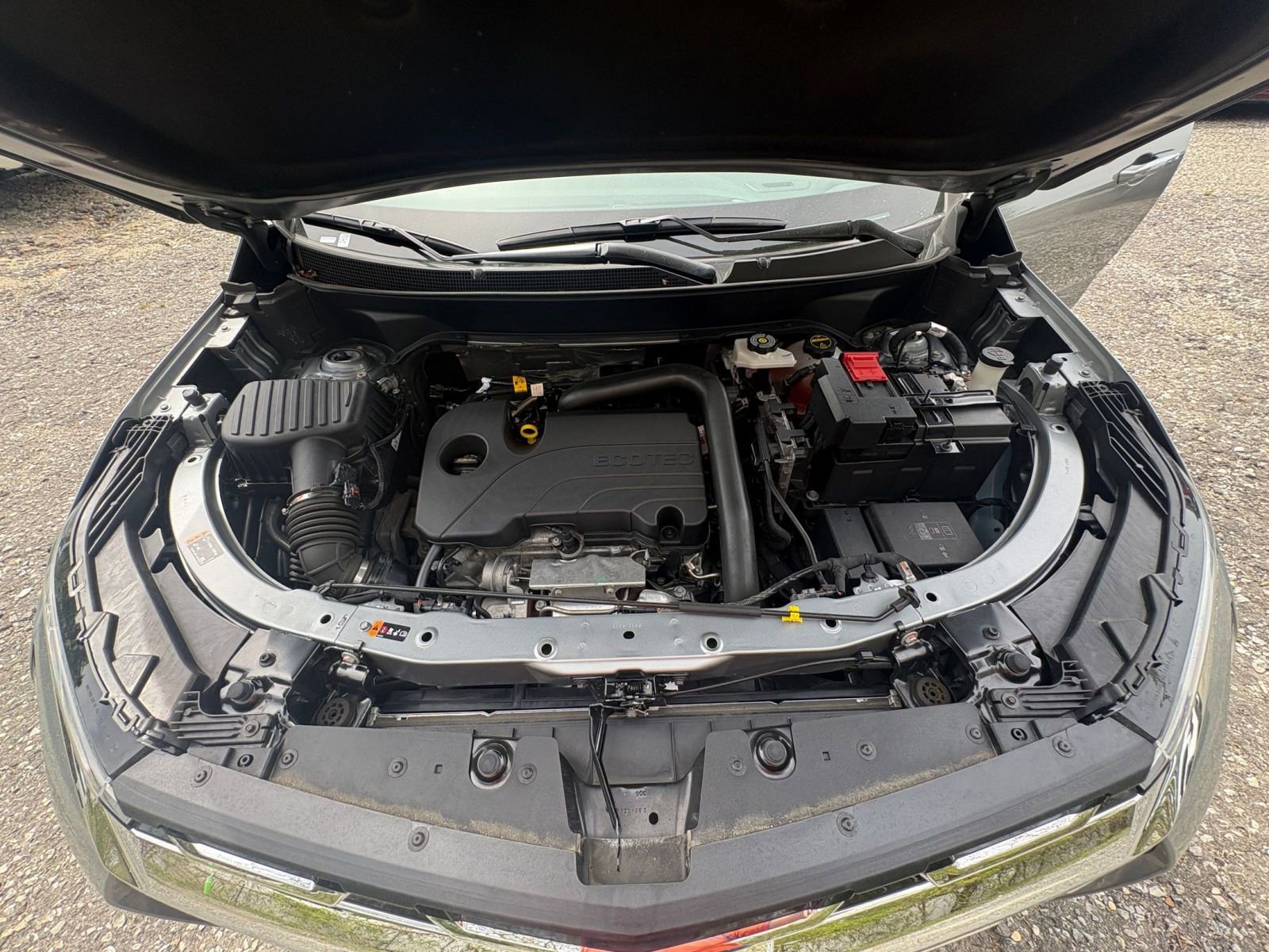 Used 2025 Chevrolet Equinox LT FWD image 30