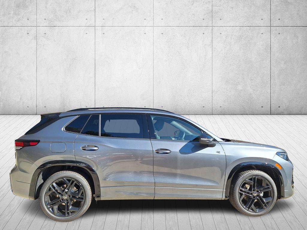 New 2026 Volkswagen Tiguan SE R-Line image 6