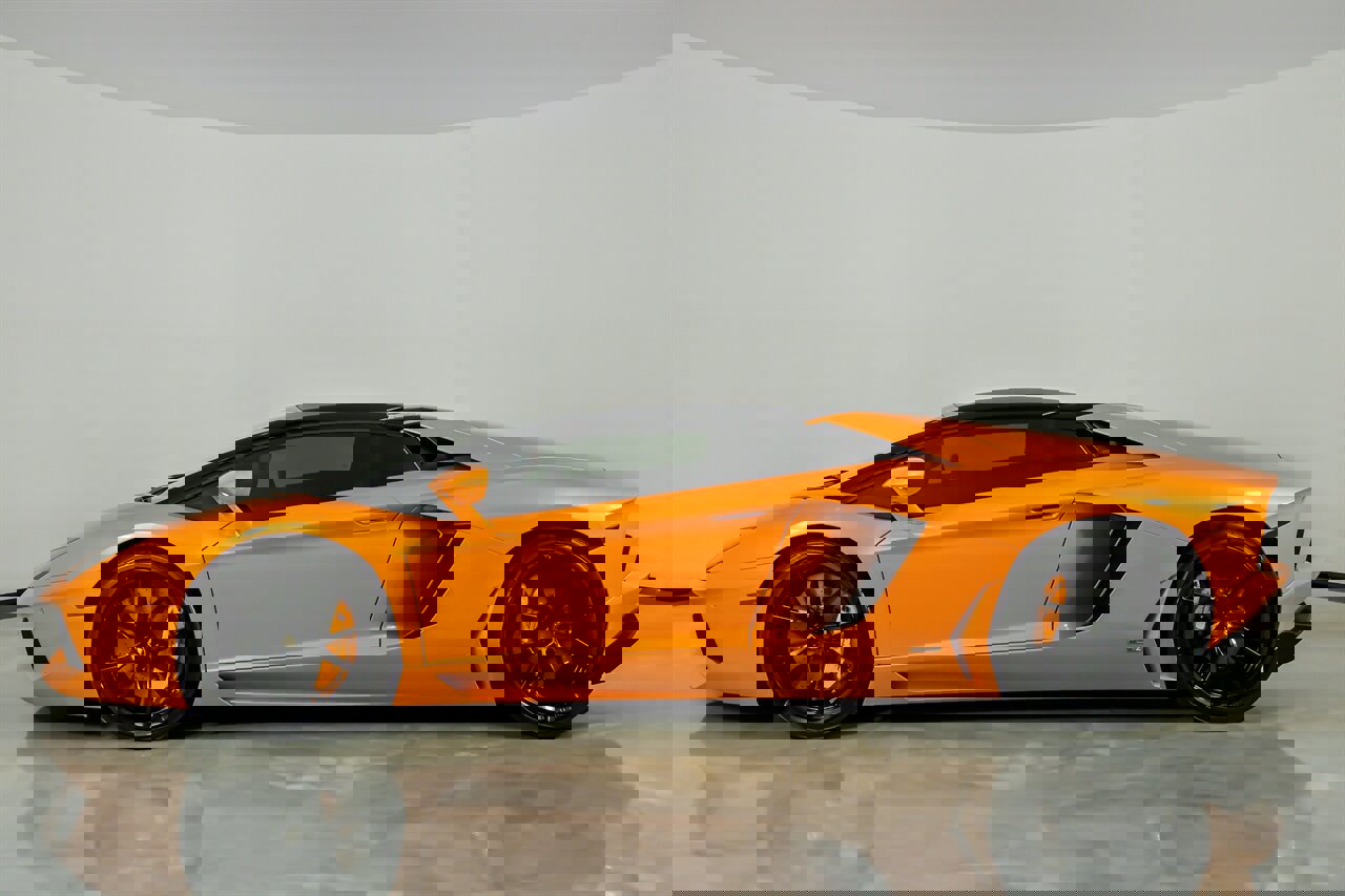 Used 2016 Lamborghini Aventador LP 700-4 image 7