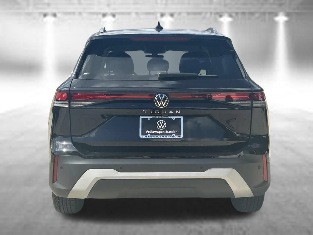 Certified 2026 Volkswagen Tiguan S FWD image 4