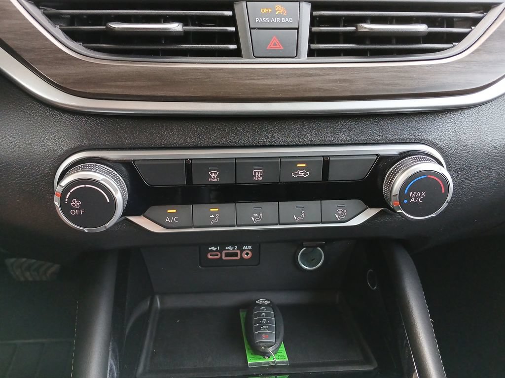 Used 2023 Nissan Altima 2.5 SV FWD image 35