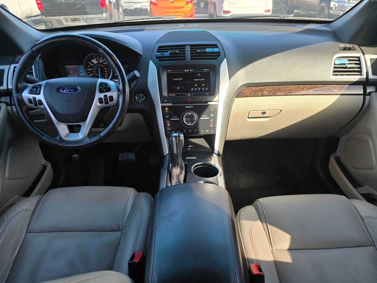 Used 2013 Ford Explorer Limited image 19
