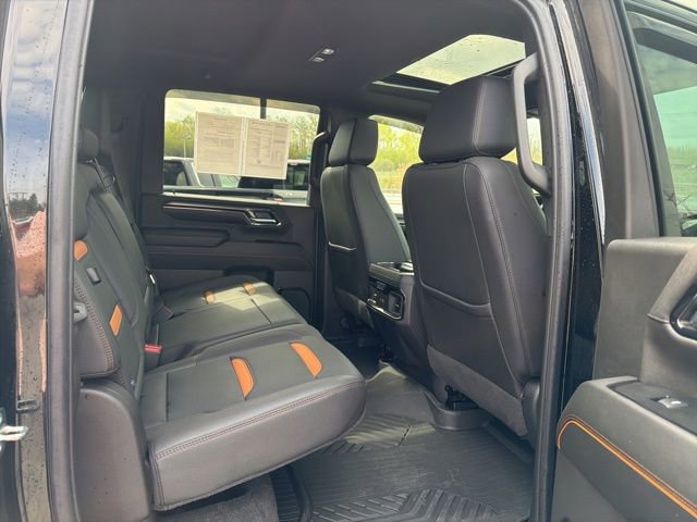 Used 2024 GMC Sierra 2500 AT4 w/ AT4 Premium Plus Package AWD/4WD image 13