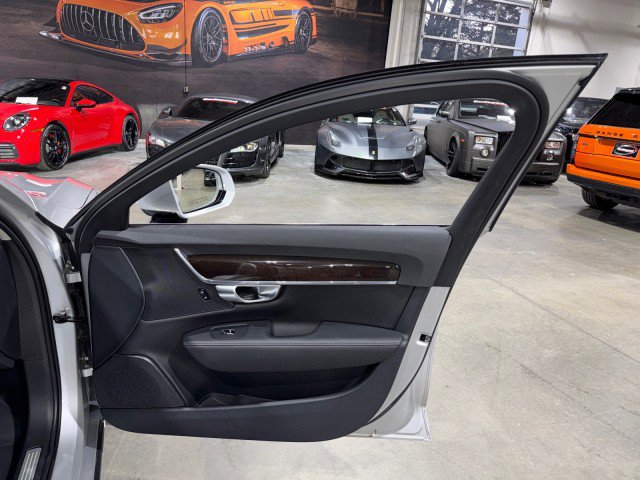 Used 2018 Volvo S90 T5 Momentum w/ Convenience Package image 68