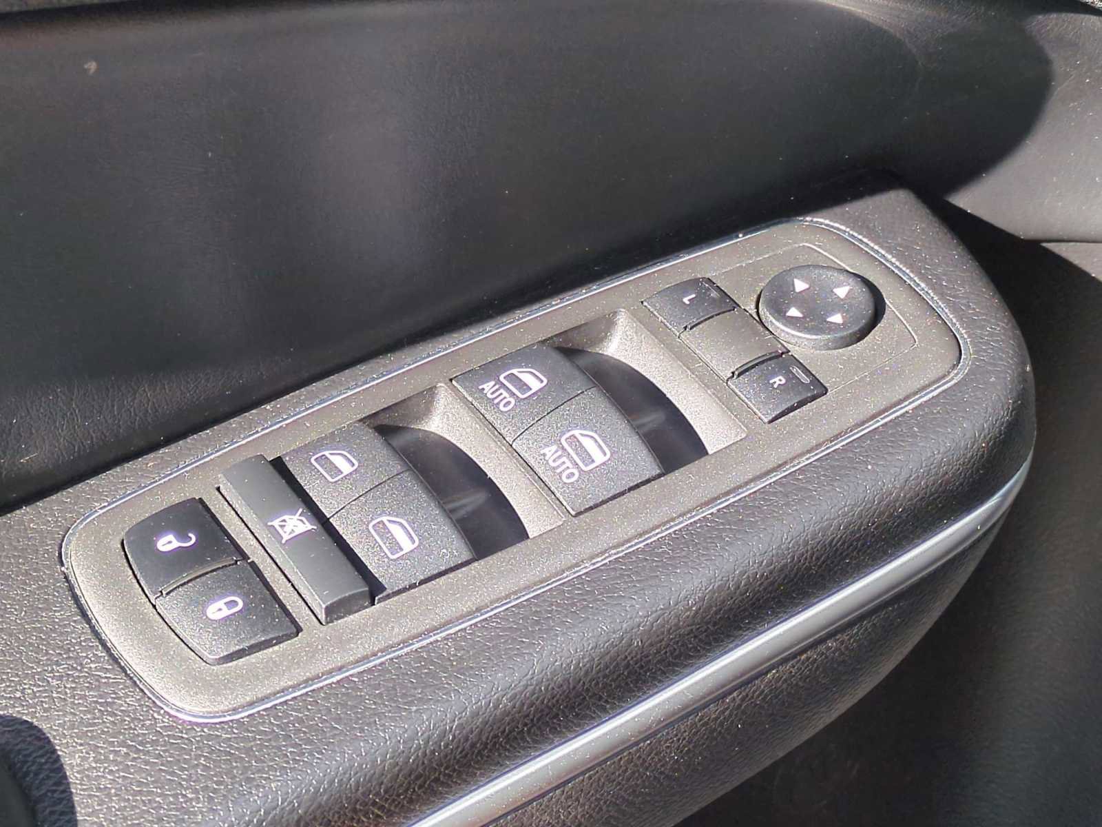 Used 2022 Chrysler 300 S RWD image 24