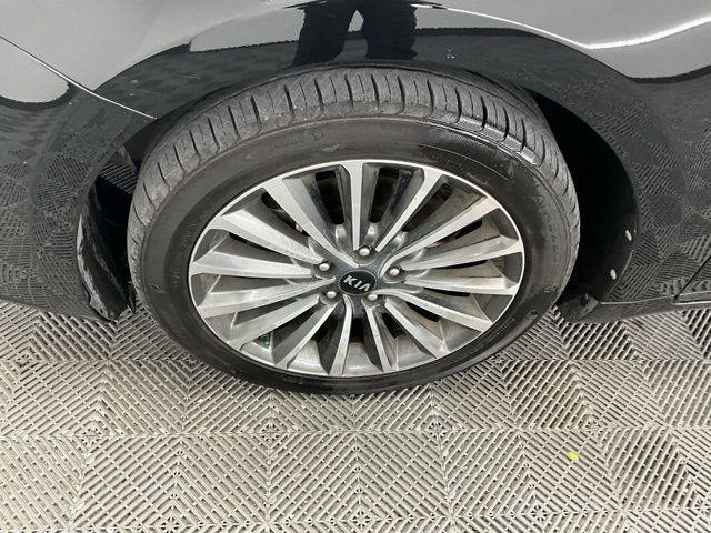 Used 2019 Kia Cadenza Premium image 28