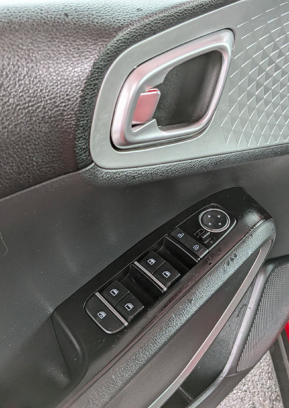 Used 2023 Kia Soul LX w/ LX Technology Package FWD image 13