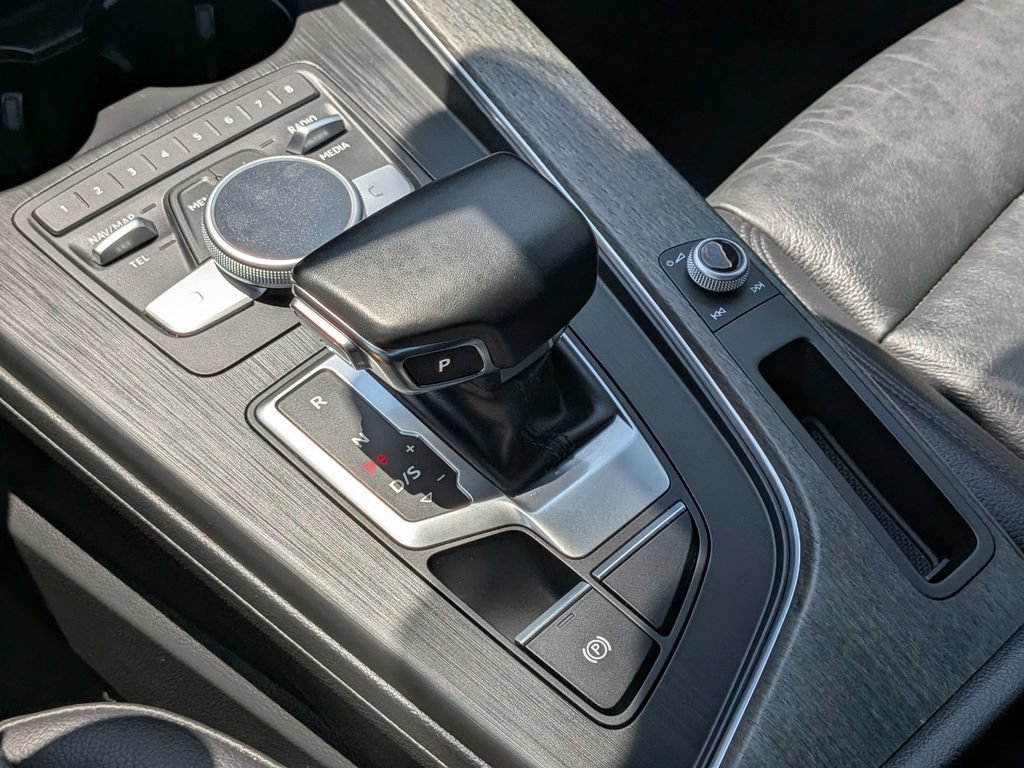 Used 2018 Audi A4 2.0T Premium Plus w/ Premium Plus Package AWD/4WD image 19
