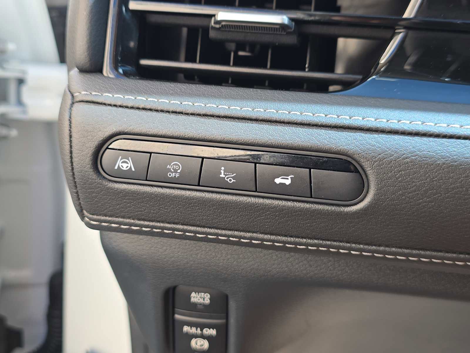 Certified 2025 INFINITI QX80 Luxe image 24