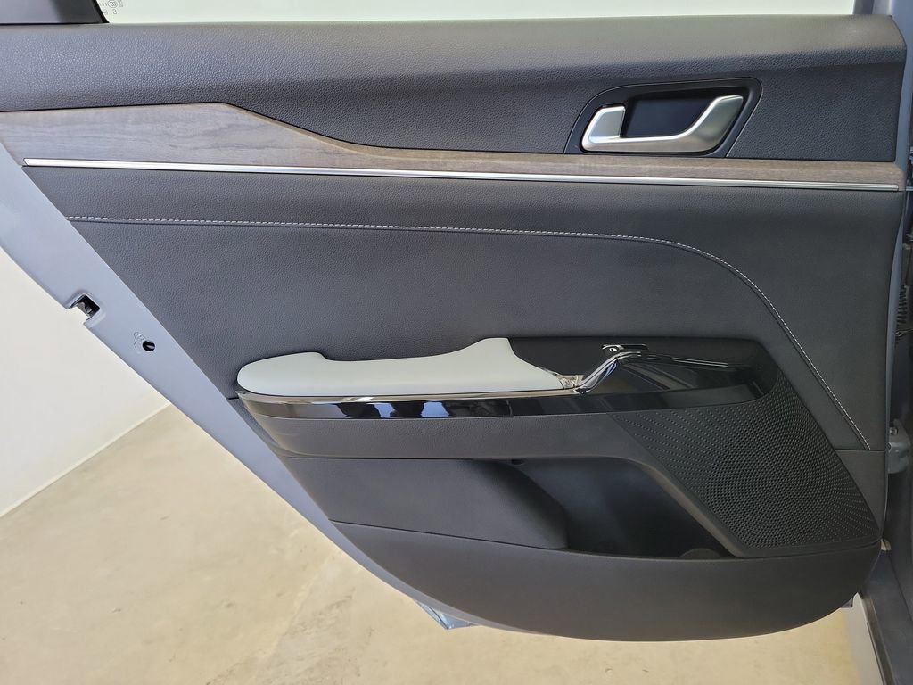 Used 2023 Kia K5 EX image 14