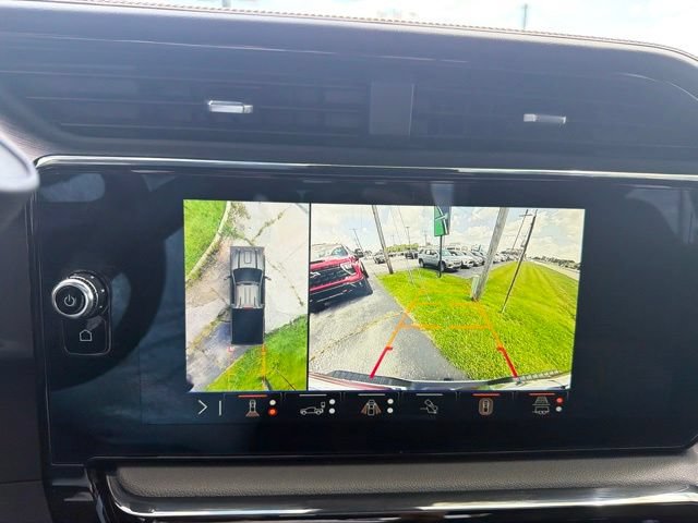 Used 2025 GMC Sierra 2500 AT4 w/ AT4 Premium Plus Package AWD/4WD image 28