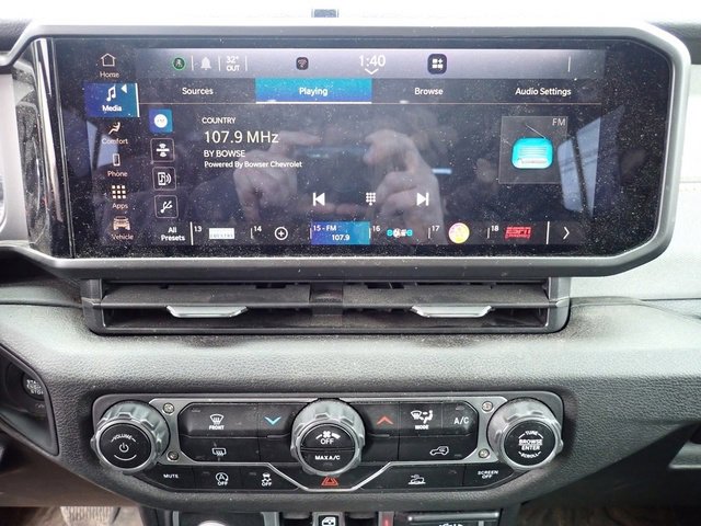 Used 2024 Jeep Gladiator Sport image 14