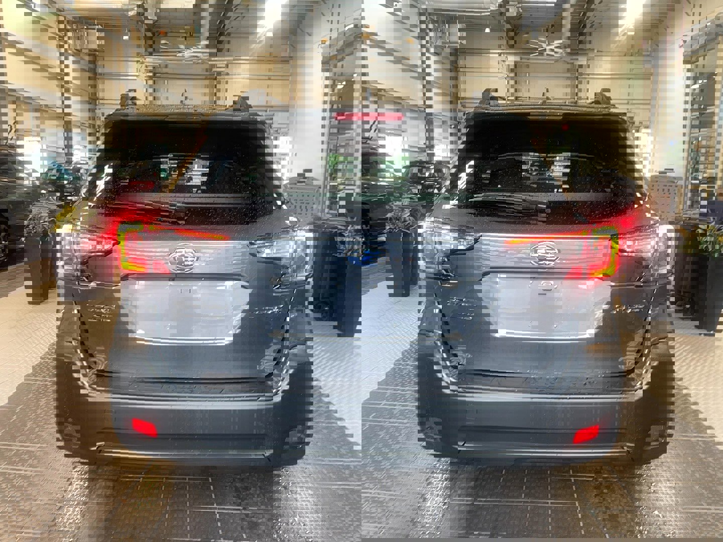 Used 2024 Subaru Outback Premium image 18