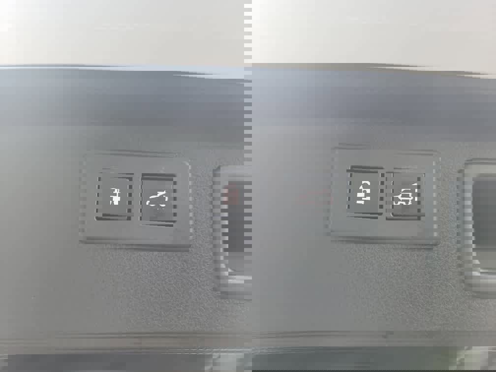 Used 2020 Subaru Forester Touring image 38