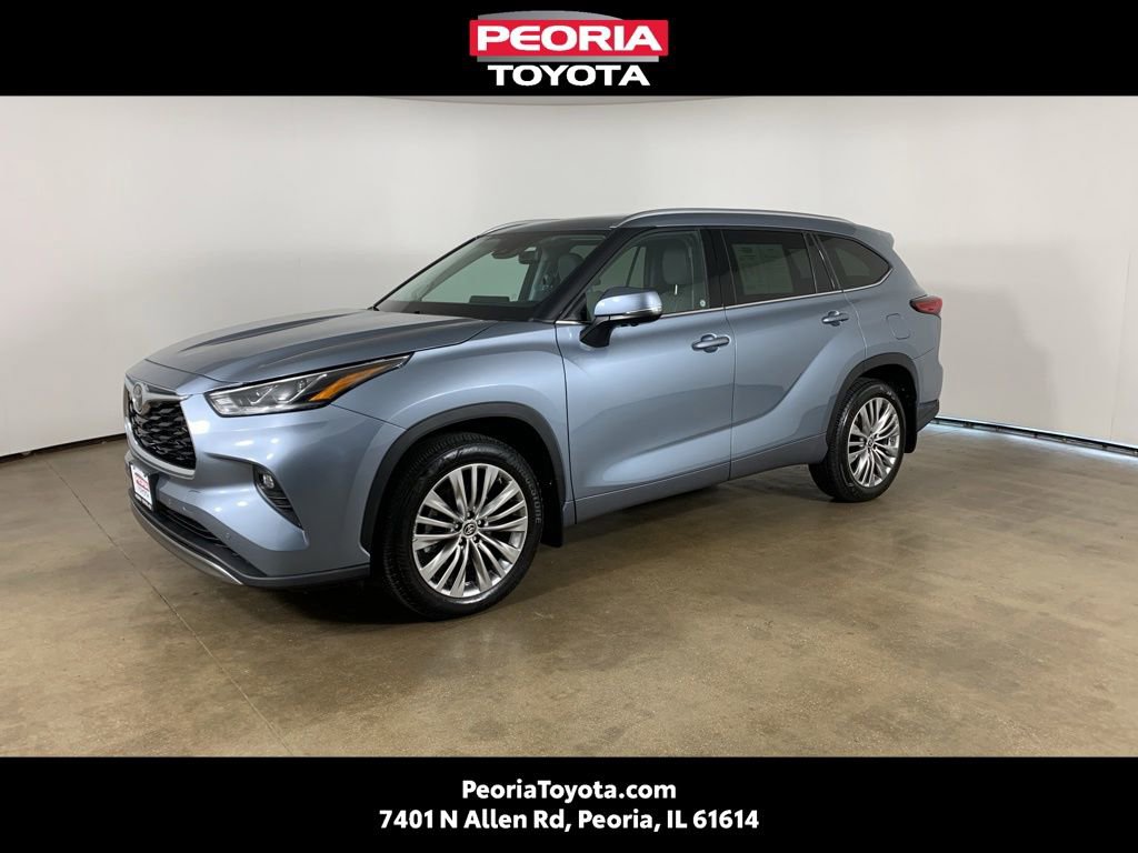 Used 2023 Toyota Highlander Platinum AWD/4WD video 1