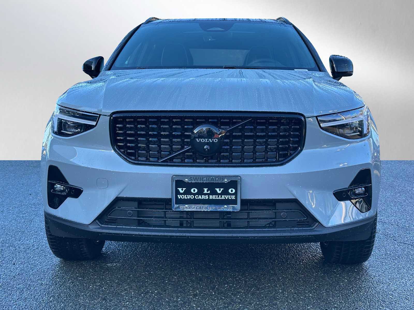 New 2026 Volvo XC40 B5 Ultra w/ Climate Package image 8