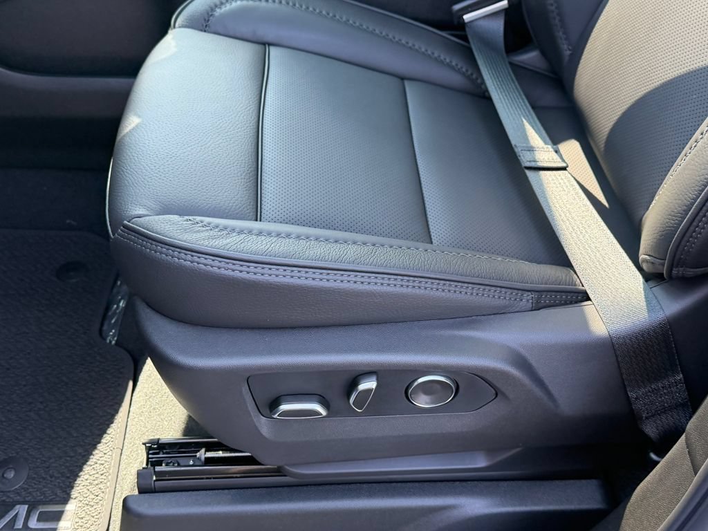 New 2026 GMC Yukon XL Denali w/ Denali Reserve Package AWD/4WD image 34