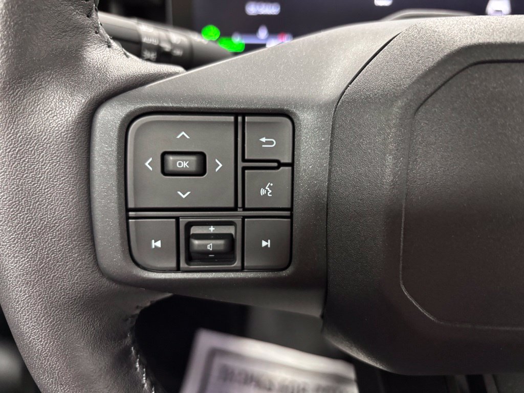 Used 2026 Toyota RAV4 Limited AWD/4WD image 18