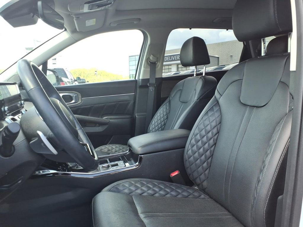 Used 2023 Kia Sorento SX Prestige AWD/4WD image 12