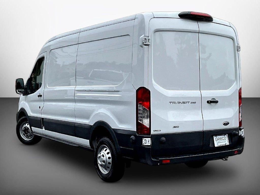 Used 2024 Ford Transit 250 148 Medium Roof Extended AWD image 5