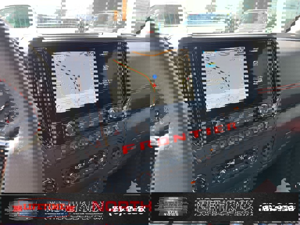 Used 2025 Nissan Frontier PRO-4X w/ Pro Premium Package image 9