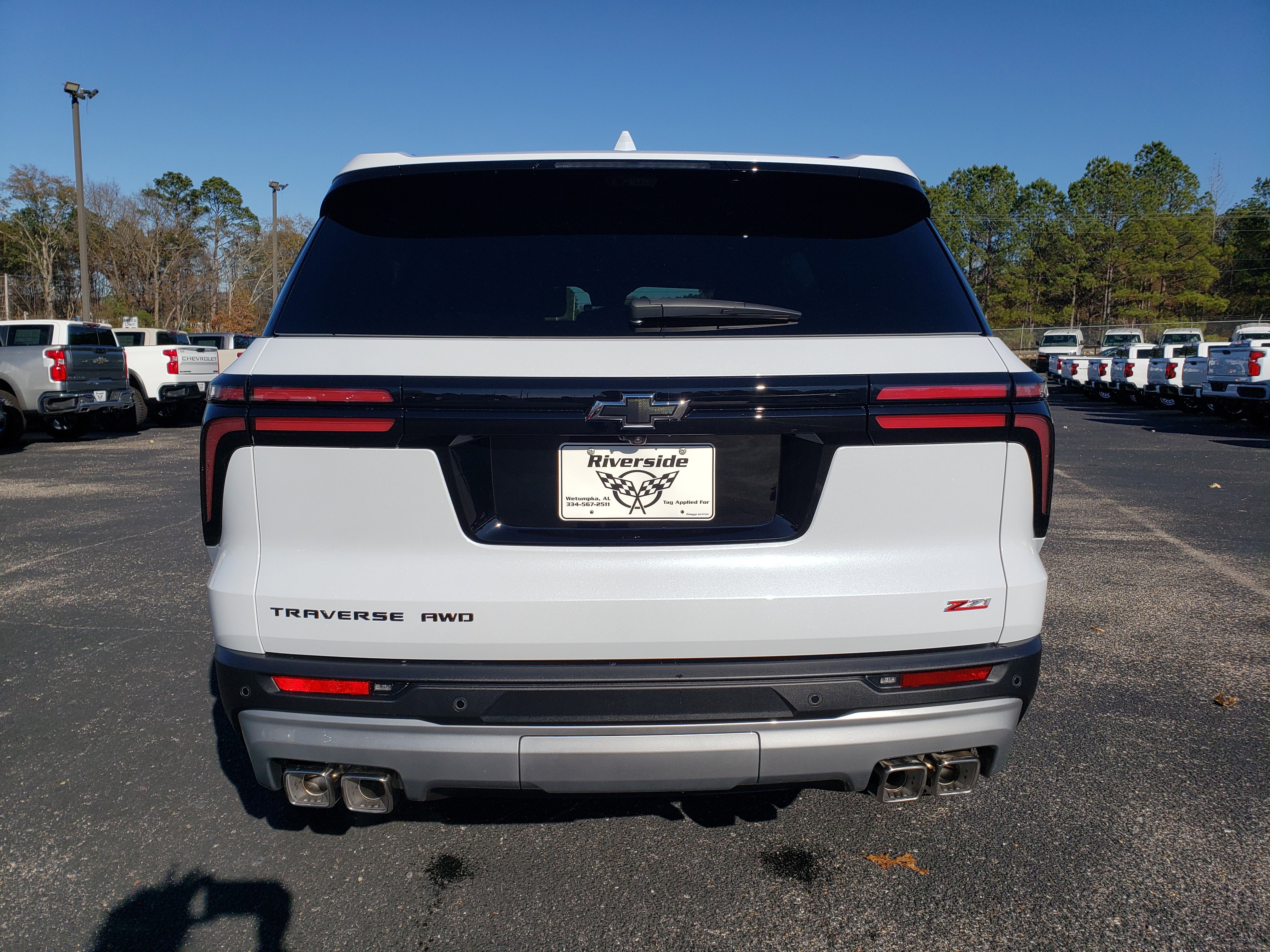 New 2026 Chevrolet Traverse Z71 w/ Driver Confidence Package image 8