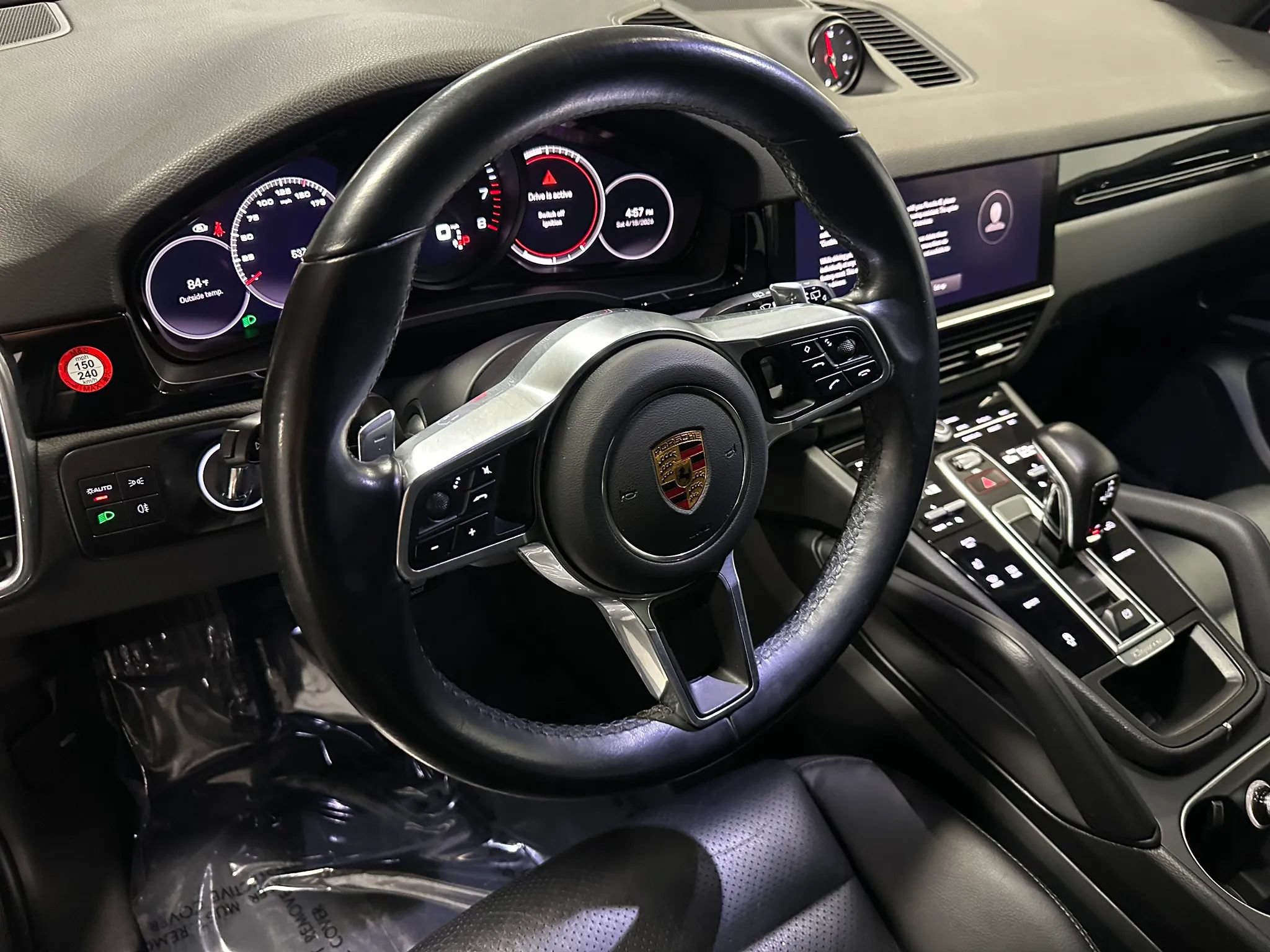 Used 2022 Porsche Cayenne AWD/4WD image 6