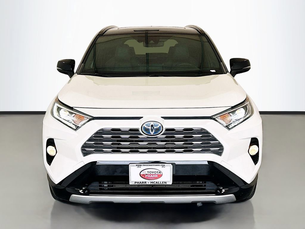 Used 2020 Toyota RAV4 XSE AWD/4WD image 2