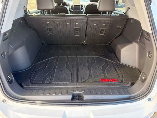 Used 2022 GMC Terrain SLT w/ Tech Package AWD/4WD image 5