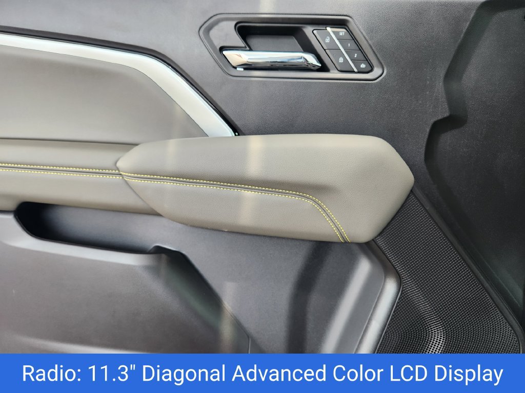 New 2026 Chevrolet Colorado ZR2 w/ Technology Package AWD/4WD image 17