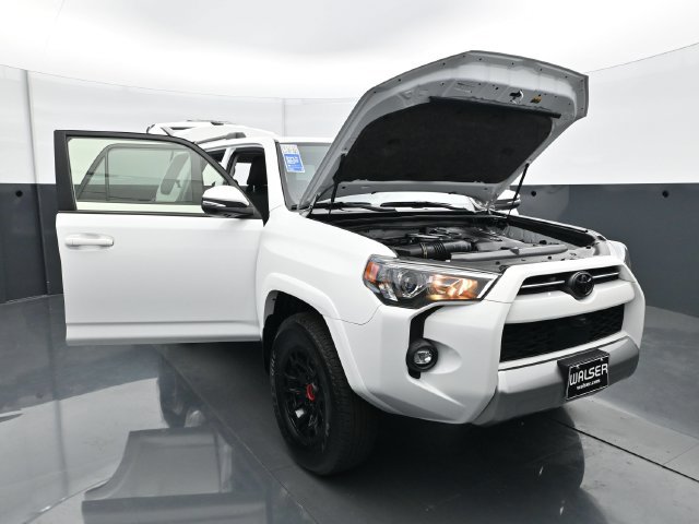 Used 2024 Toyota 4Runner TRD Off-Road Premium w/ TRD Black Wheel Package (TMS) AWD/4WD image 35