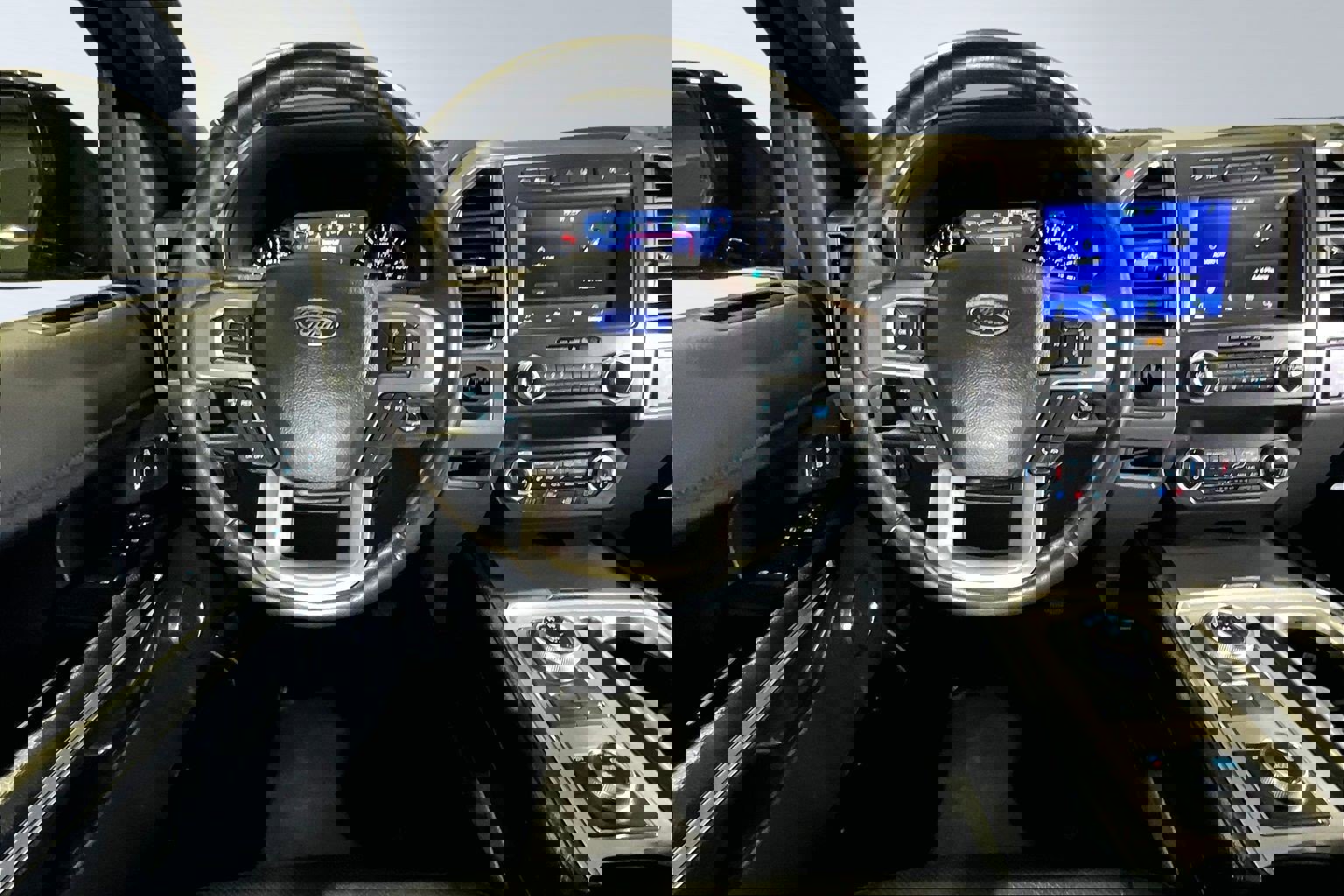 Used 2021 Ford Expedition XLT image 8