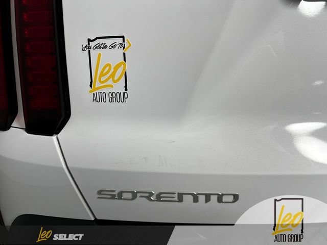 Used 2023 Kia Sorento LX image 10