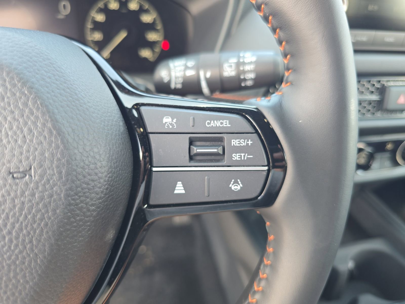 Certified 2025 Honda HR-V Sport image 23