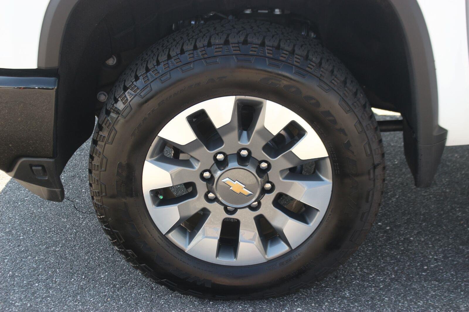 Used 2026 Chevrolet Silverado 2500 Custom w/ Custom Value Package AWD/4WD image 40