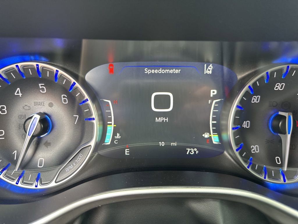New 2026 Chrysler Pacifica Select image 36