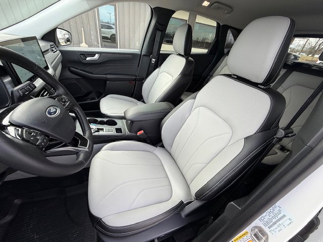 New 2026 Ford Escape Platinum w/ Premium Technology Package AWD/4WD image 10
