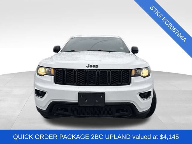 Used 2019 Jeep Grand Cherokee Laredo image 2