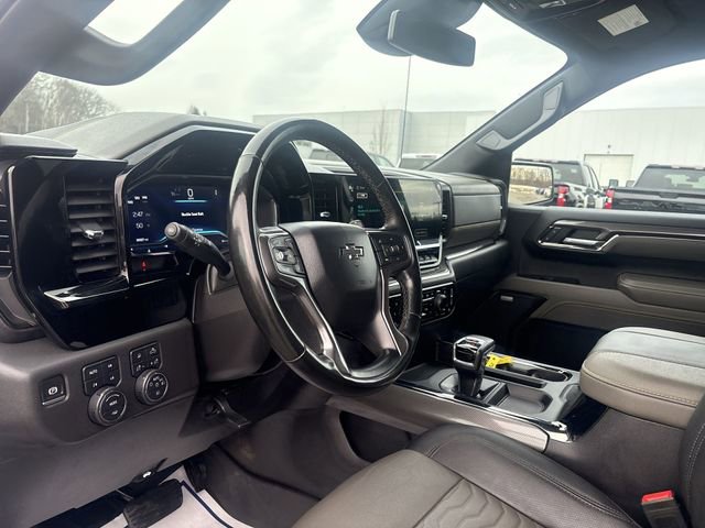 Used 2024 Chevrolet Silverado 1500 ZR2 image 10