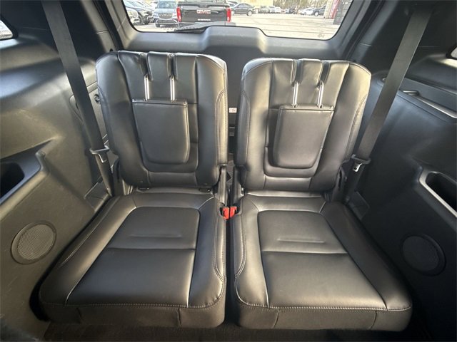 Used 2017 Ford Explorer XLT w/ Equipment Group 202A image 23