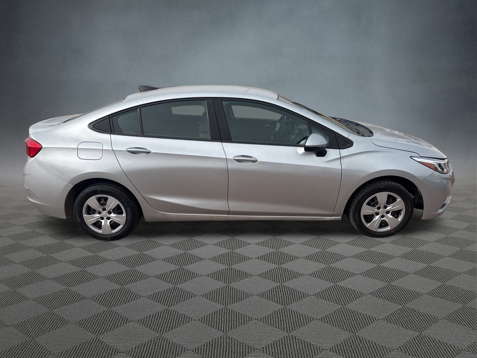 Used 2019 Chevrolet Cruze LS image 2