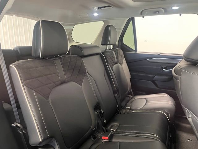 Used 2026 Honda Pilot Elite image 13