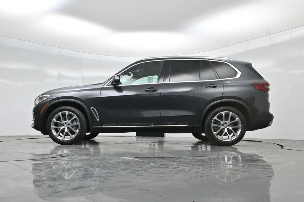 Used 2023 BMW X5 xDrive40i AWD/4WD image 59