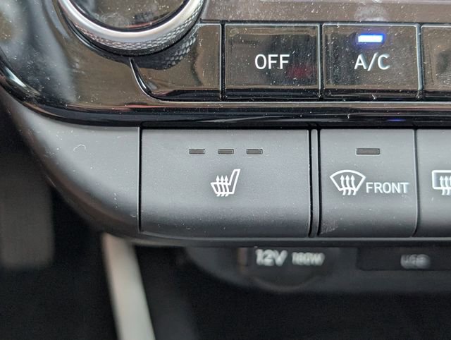 Used 2025 Hyundai Elantra Limited image 20