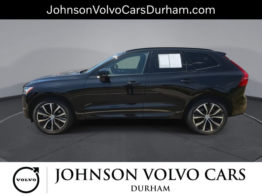 Used 2023 Volvo XC60 B5 Plus AWD/4WD image 5