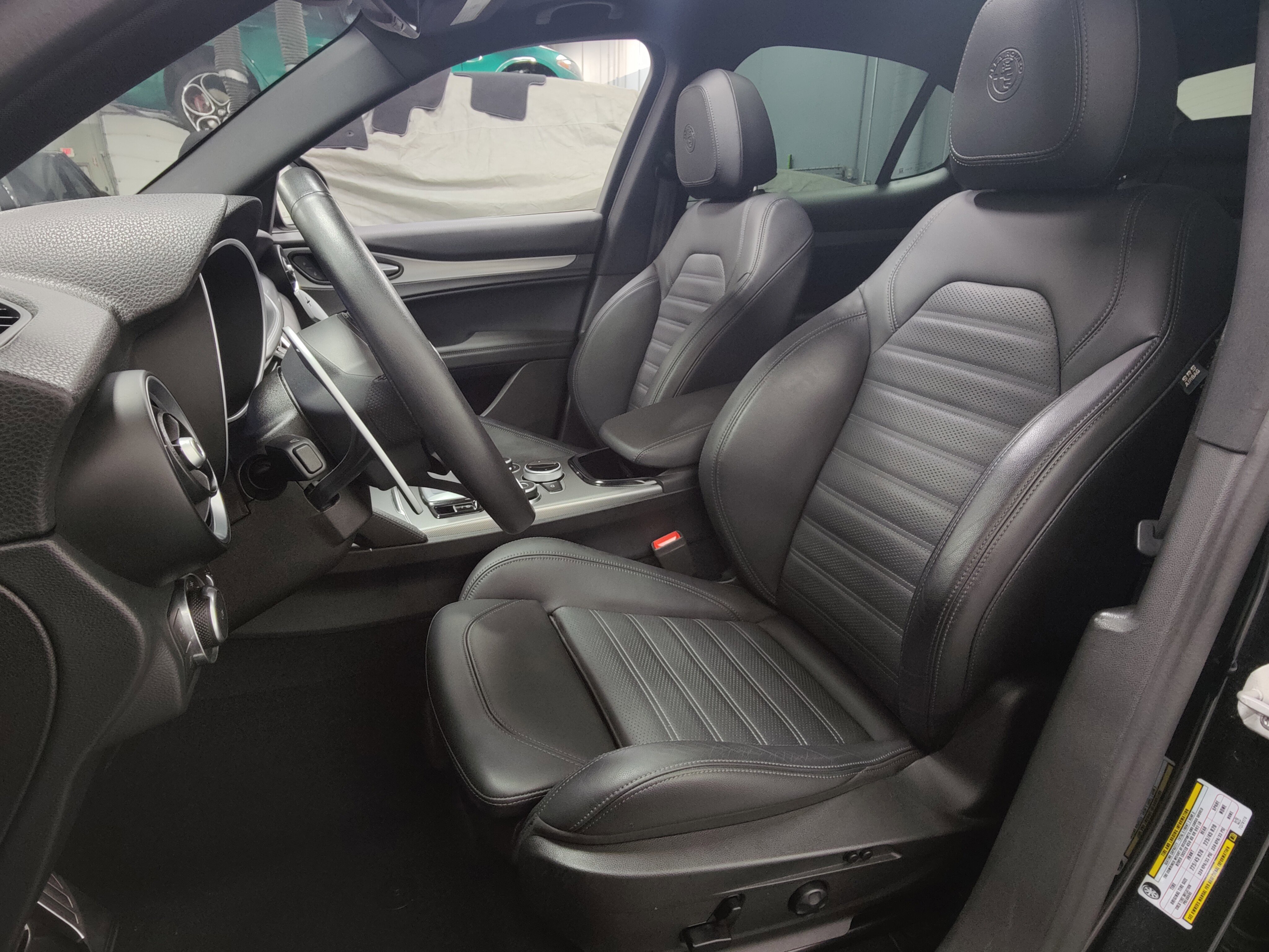 Certified 2024 Alfa Romeo Stelvio Veloce image 16