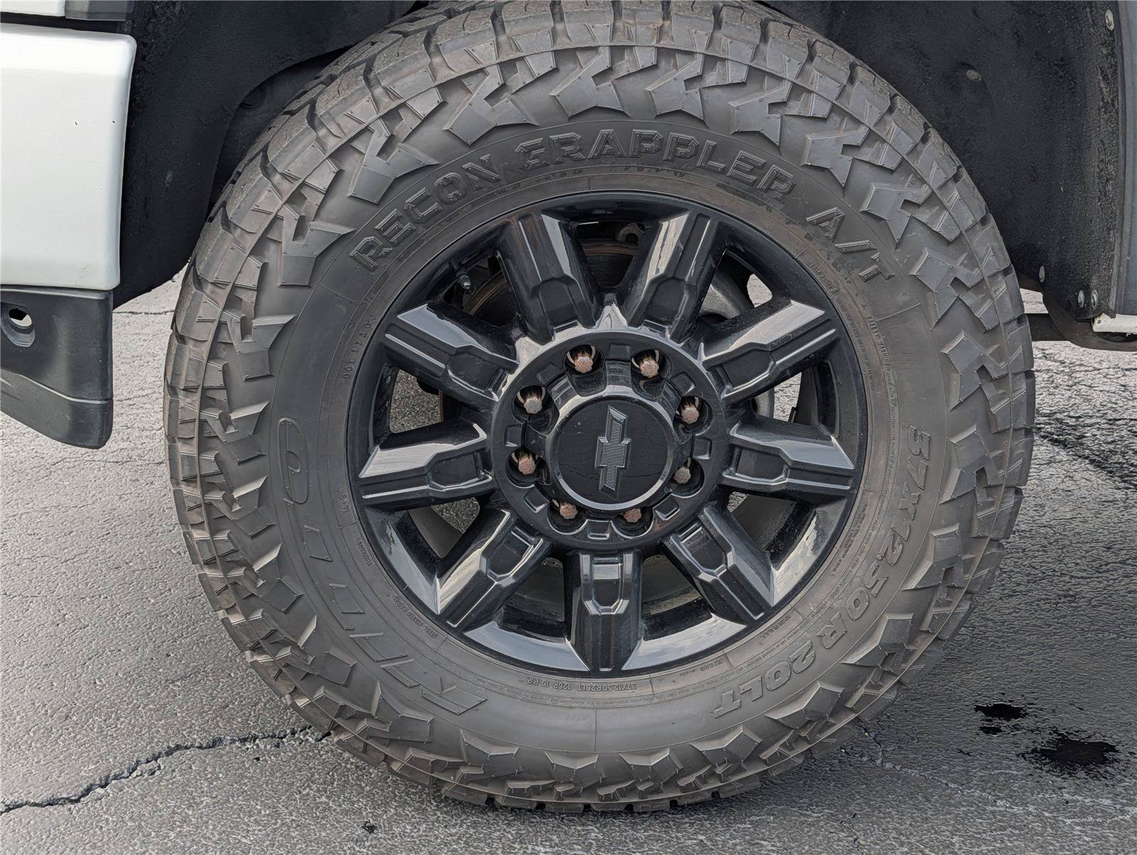 Used 2020 Chevrolet Silverado 2500 Custom w/ Custom Value Package AWD/4WD image 9