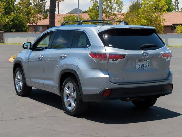 Used 2016 Toyota Highlander Limited Platinum FWD image 7