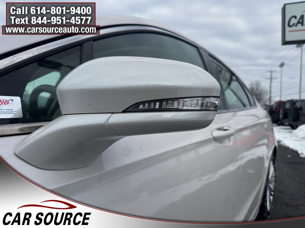 Used 2014 Ford Fusion SE w/ Equipment Group 202A image 4