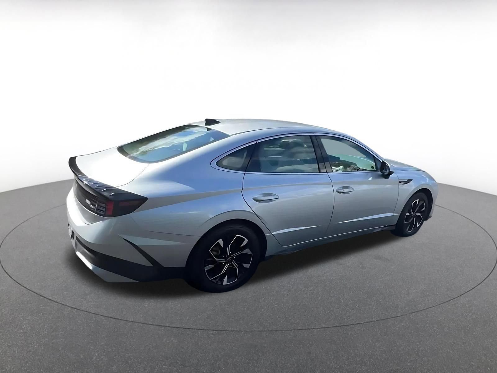 Used 2025 Hyundai Sonata SEL FWD image 15
